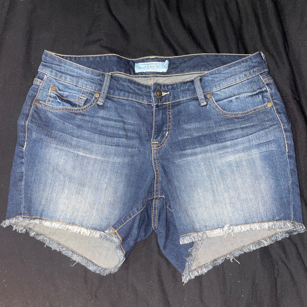 Torrid Jean Shorts Size 14